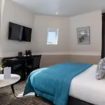 Park Lane Hotel 4*