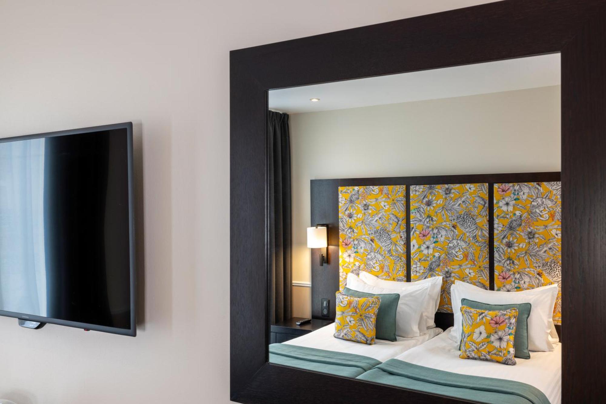 Park Lane Hotel